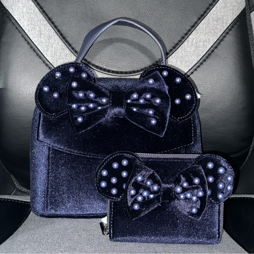 Disney Minnie Mouse Velvet Ears Bundle